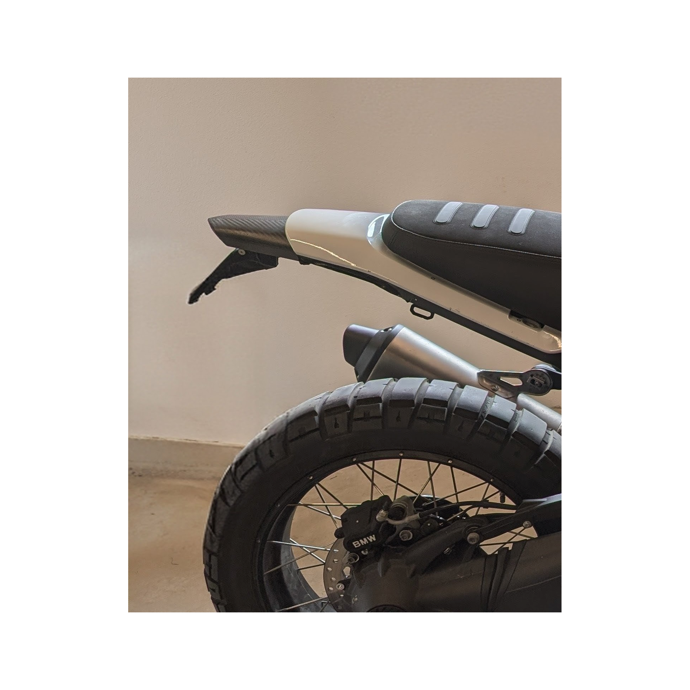 Carbon Heck-Umbaukit & Kennzeichenhalter für BMW R12 G/S